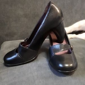 BLACK LEATHER INDIGO BY CLARKE’S MARY JANES SZ 10M